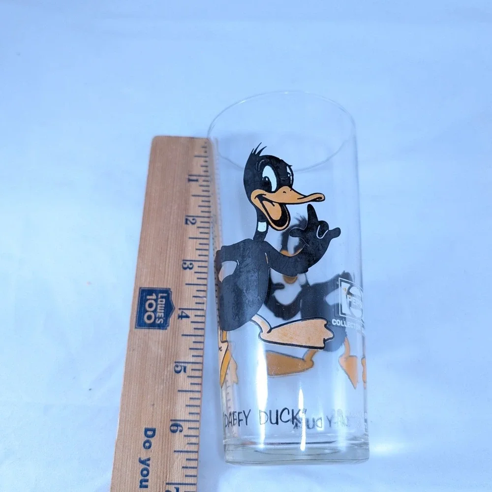 Vintage 1973 Daffy Duck Pepsi Collector Series Glass Looney Tunes‎ Warner Bros